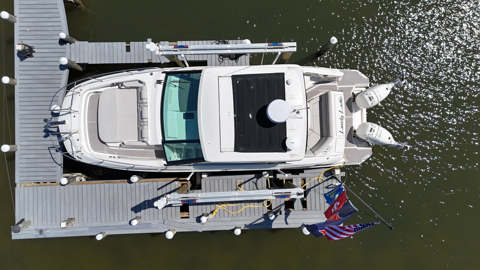 2023 Sea Ray 320 Sundancer
