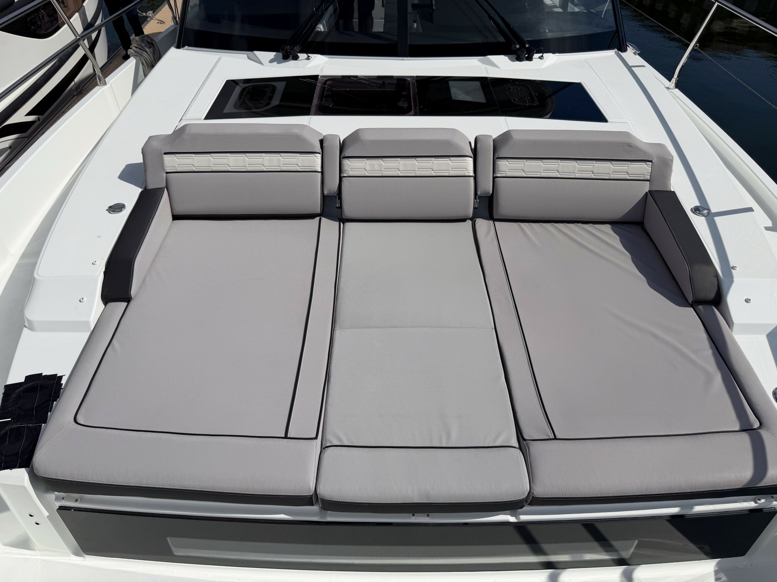 2026 Jeanneau NC 1295 Coupe