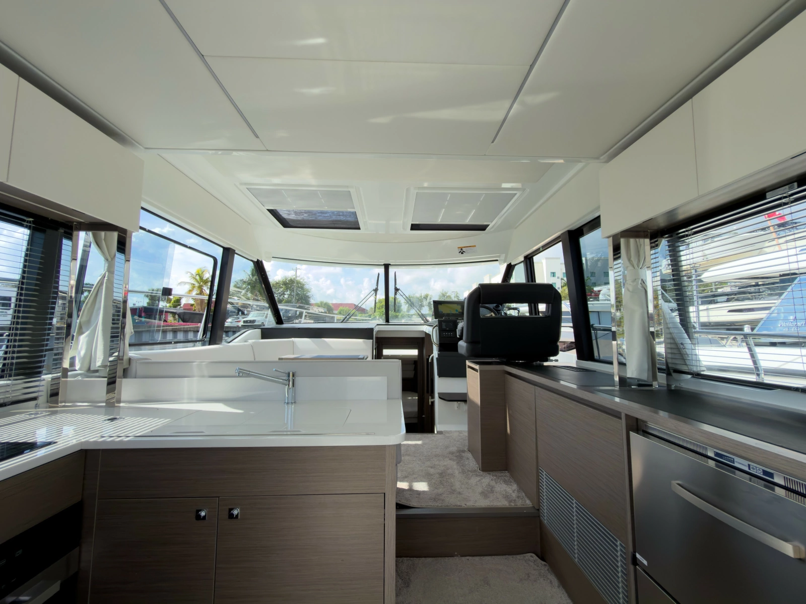 2026 Jeanneau NC 1295 Coupe