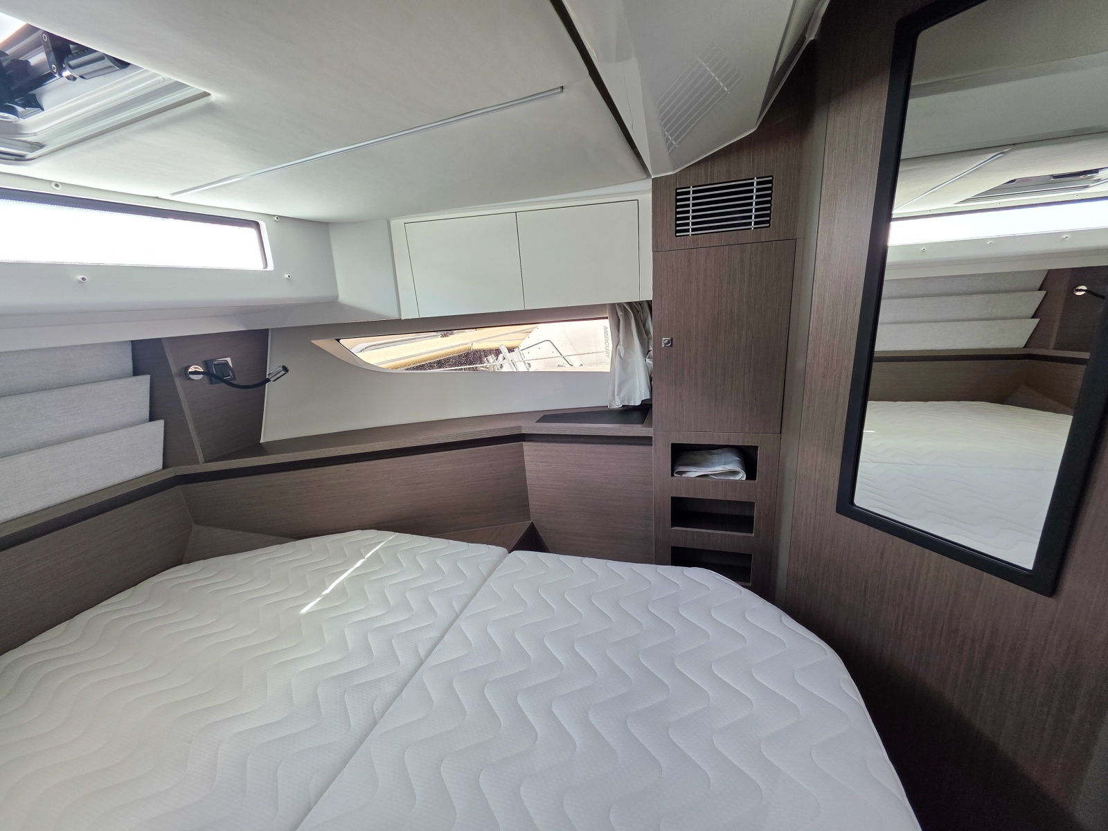 2026 Jeanneau NC 1295 Coupe
