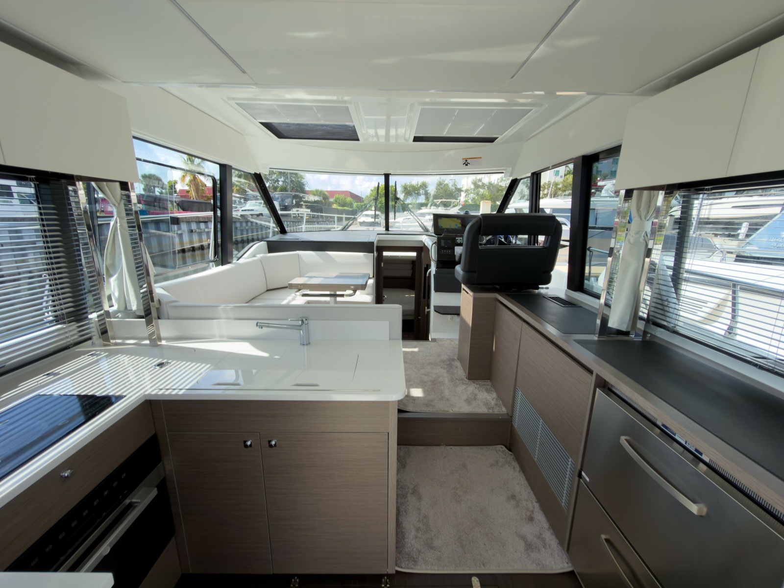 2026 Jeanneau NC 1295 Coupe