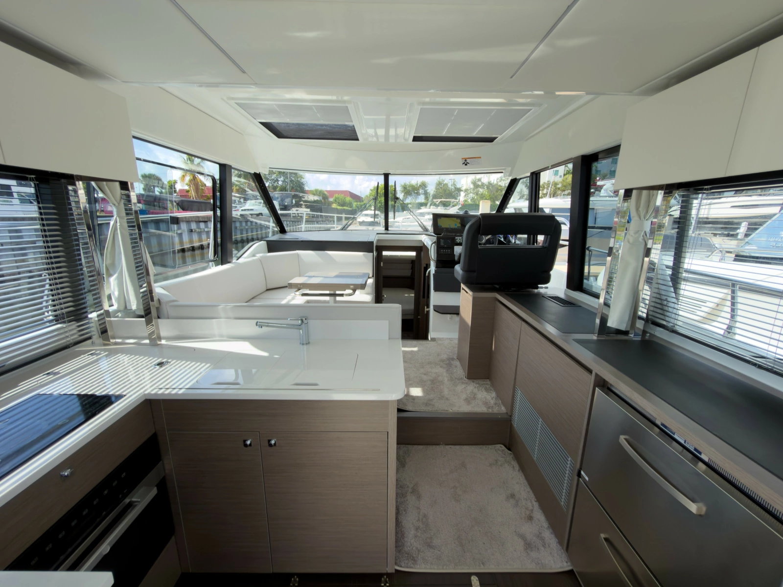 2026 Jeanneau NC 1295 Coupe