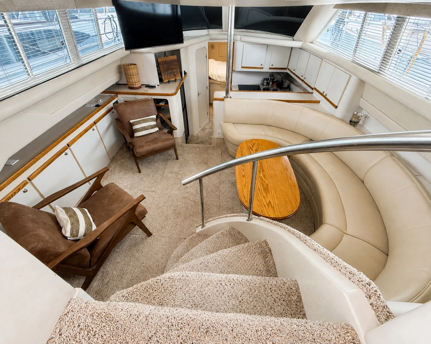 1997 Cruisers Yachts 3950