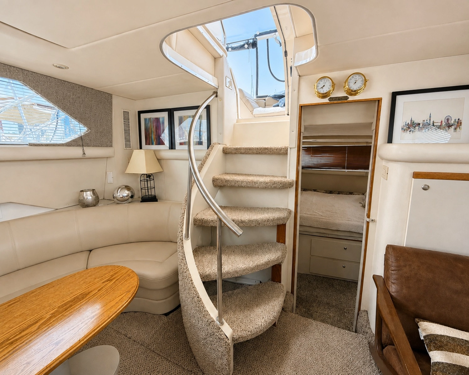 1997 Cruisers Yachts 3950