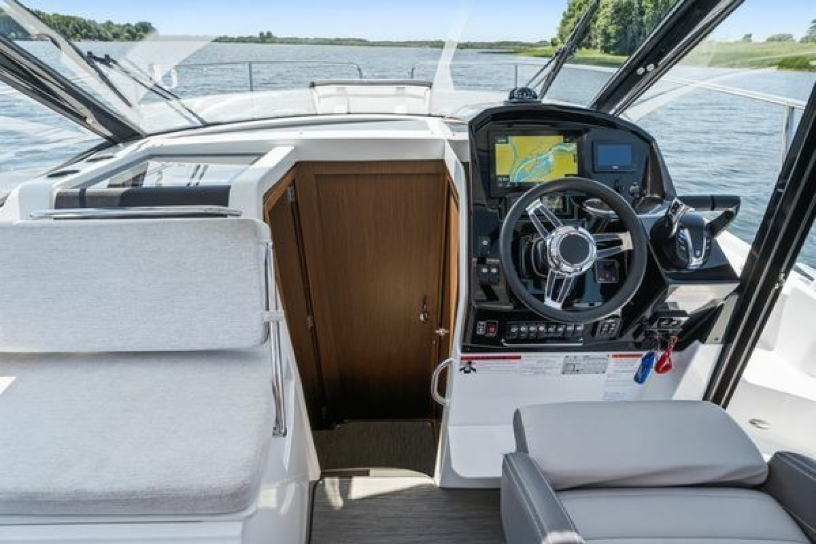 2021 Jeanneau NC 895