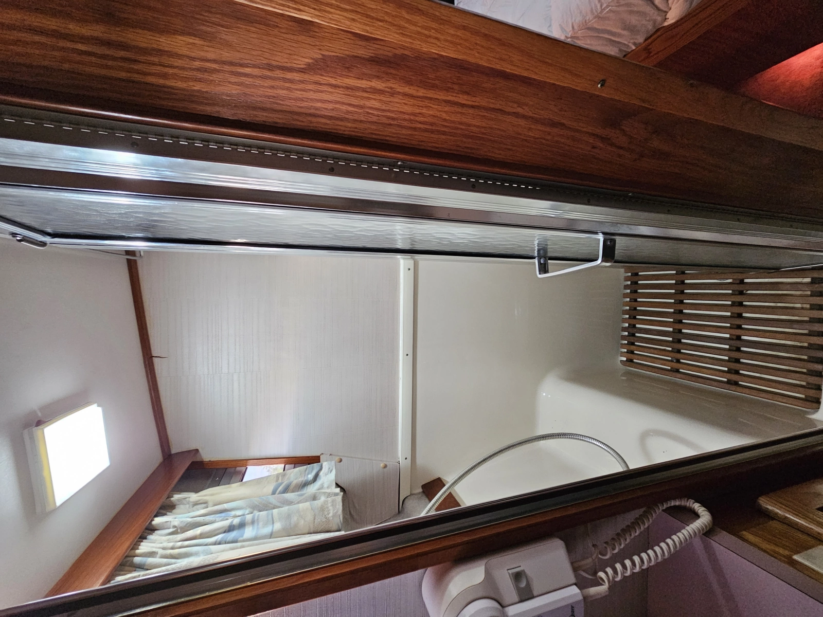 1988 Silverton 40 Aft Cabin