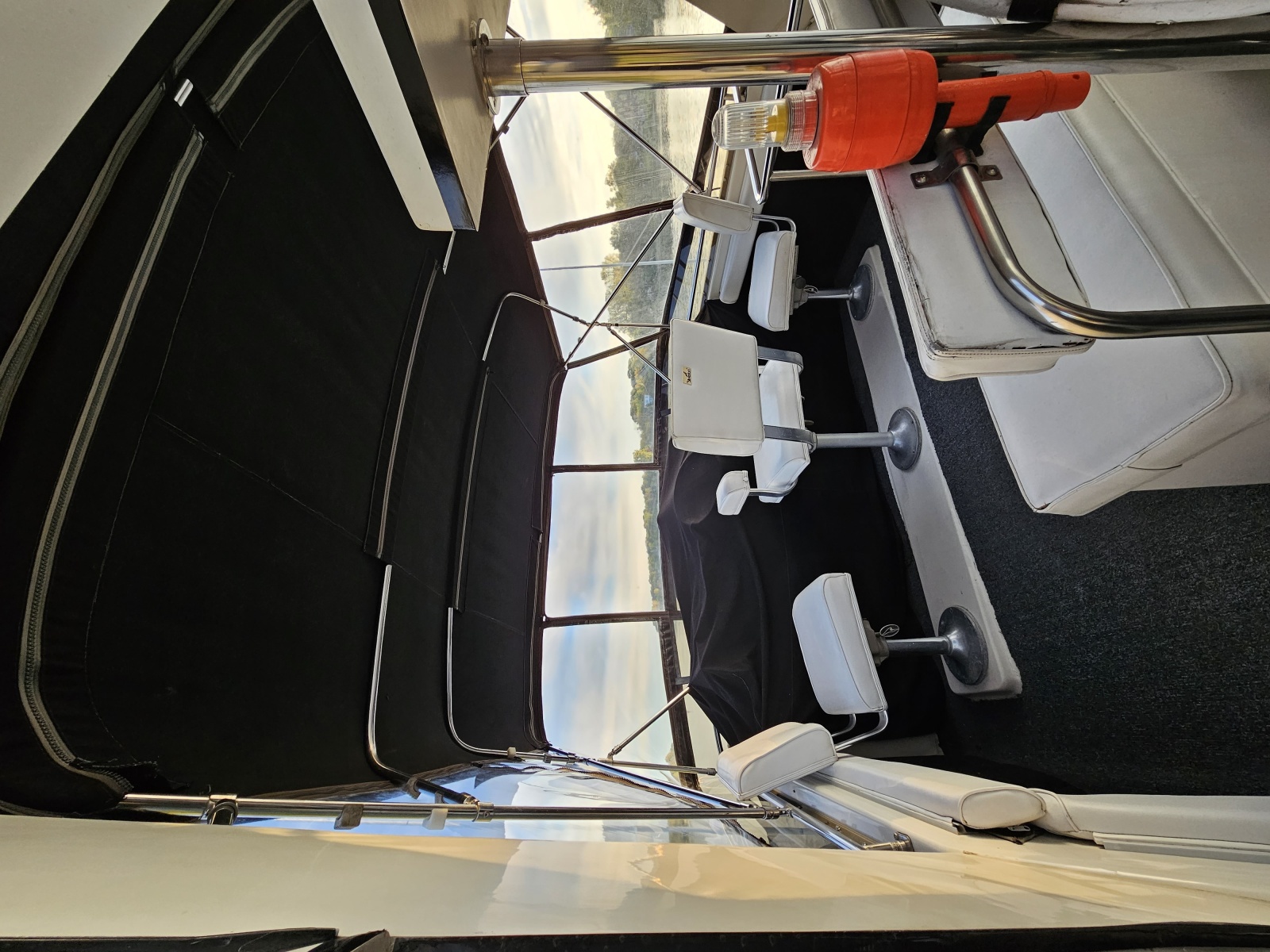 1988 Silverton 40 Aft Cabin