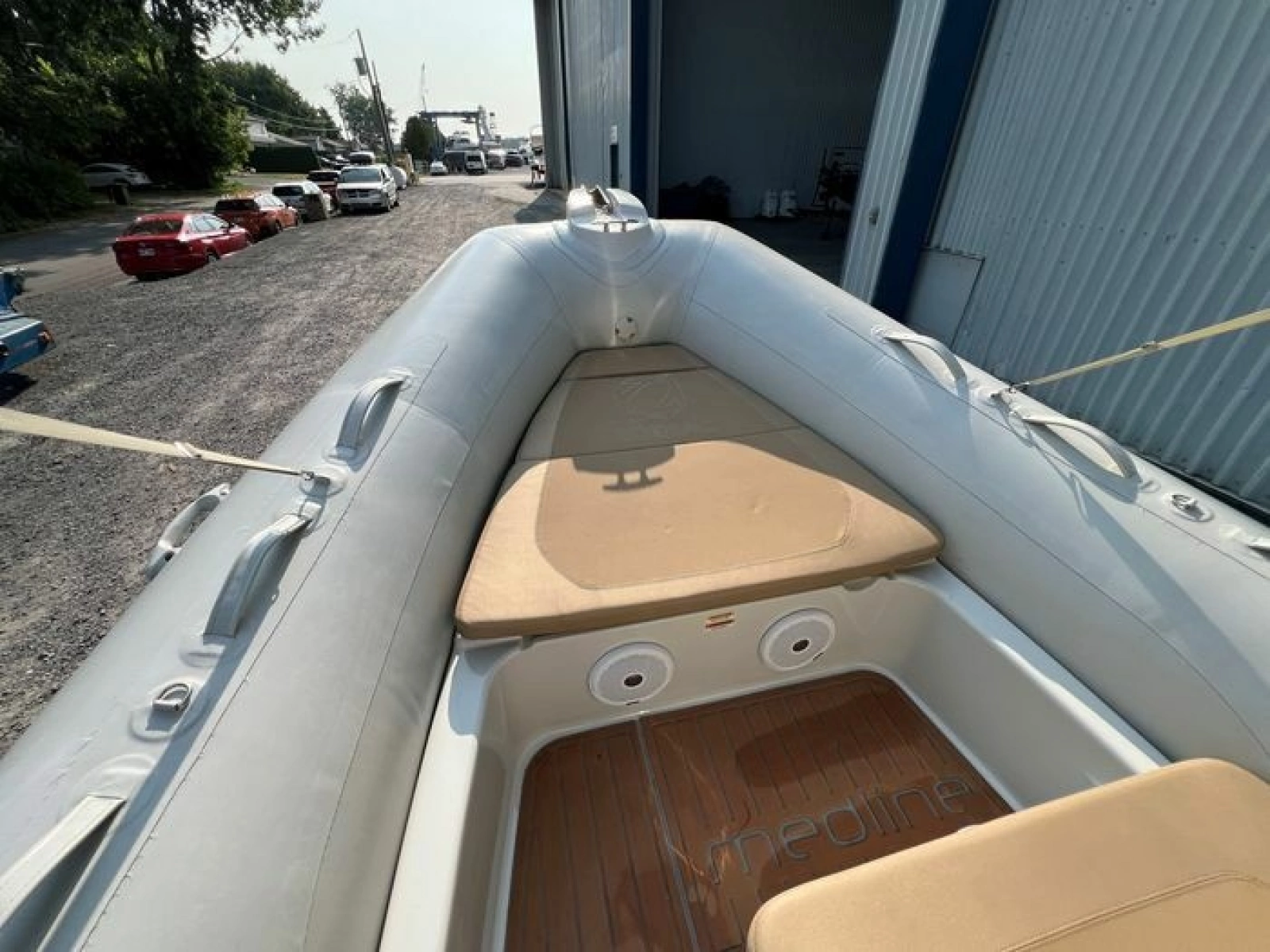 2018 Zodiac Medline 580