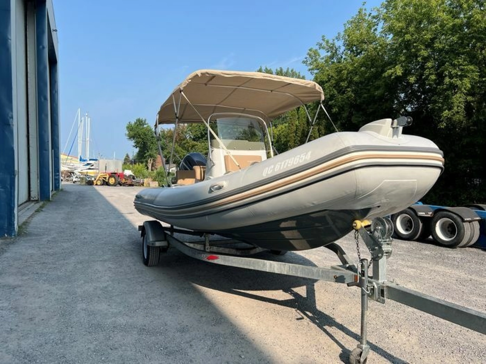 2018 Zodiac Medline 580