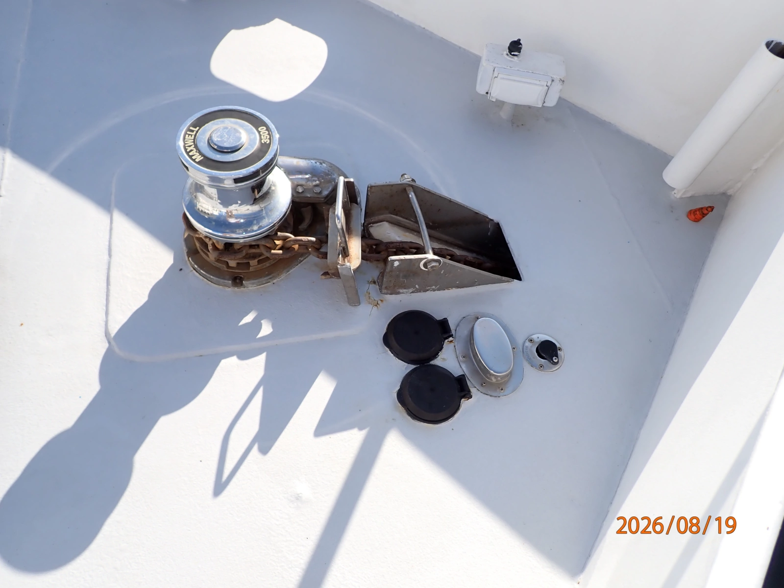 Steel Magnolia anchor windlass2