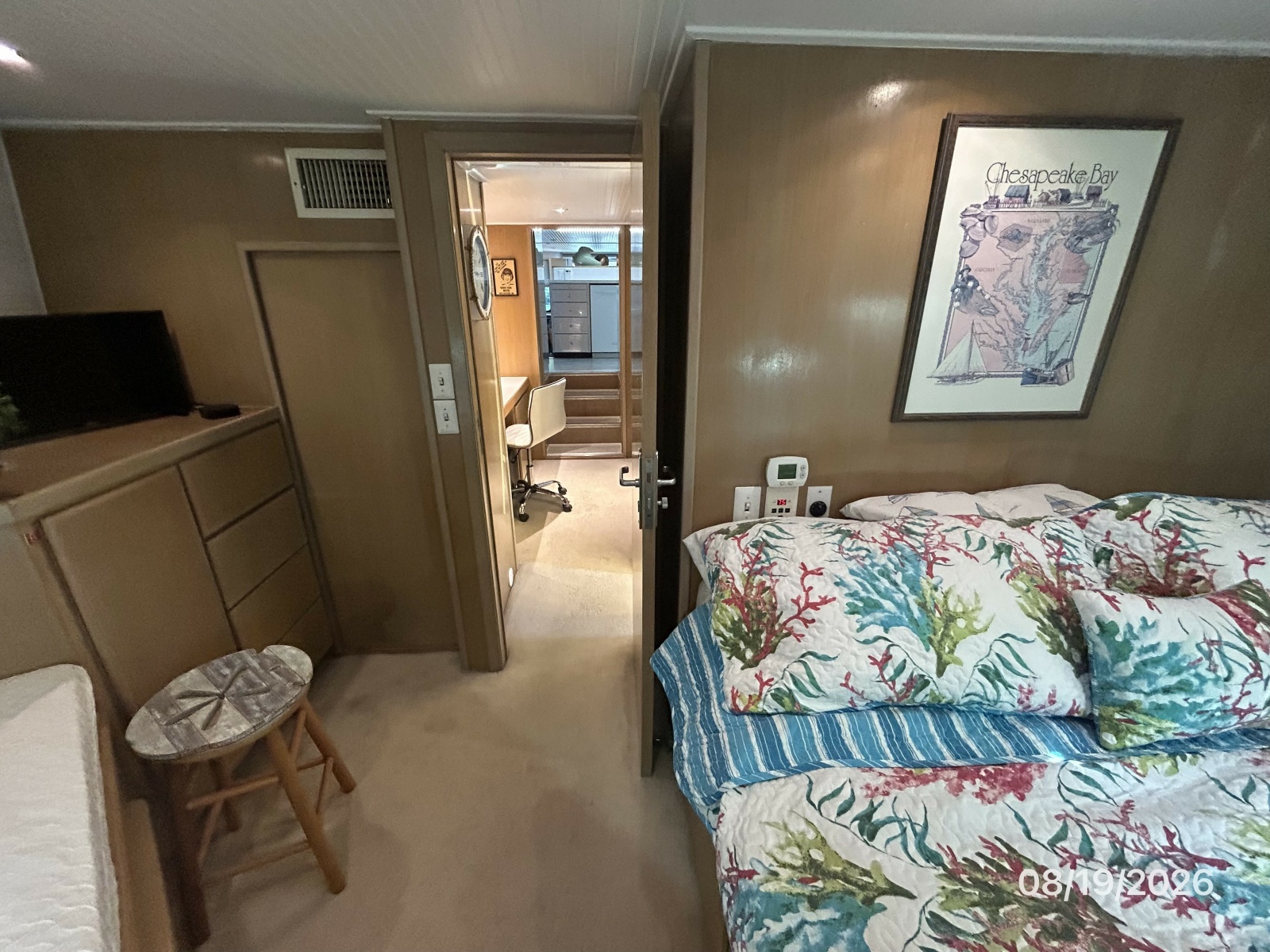 Steel Magnolia guest stateroom aft