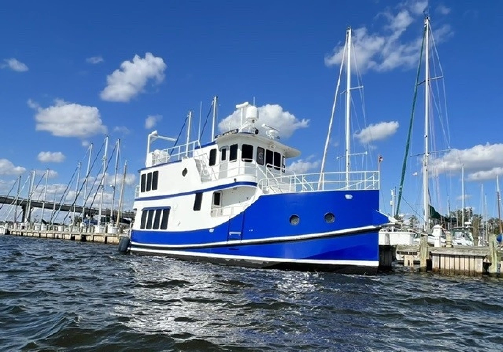 Steel Magnolia starboard forward profile1
