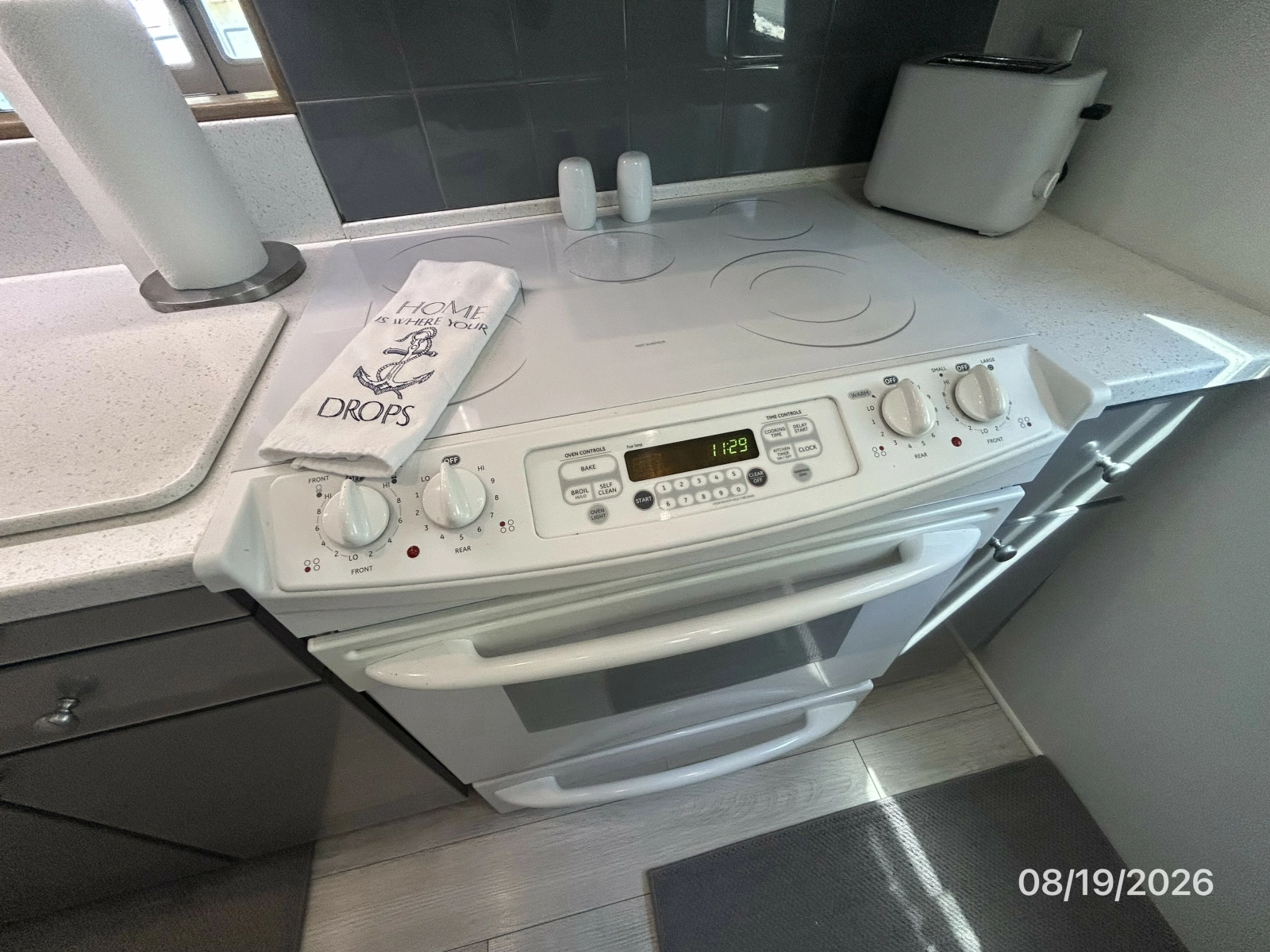 Steel Magnolia galley cooktop-oven