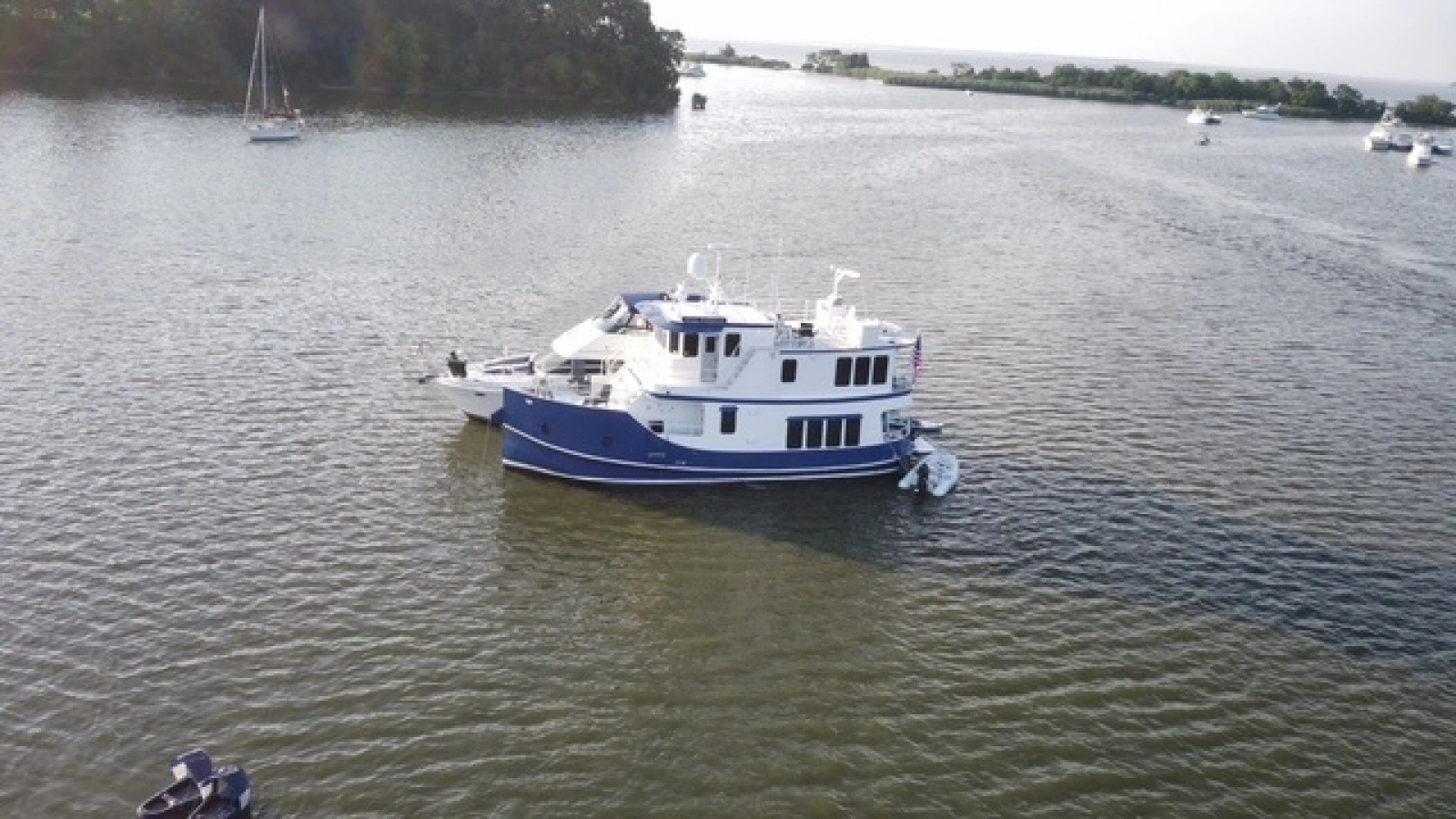 Steel Magnolia port overhead profile