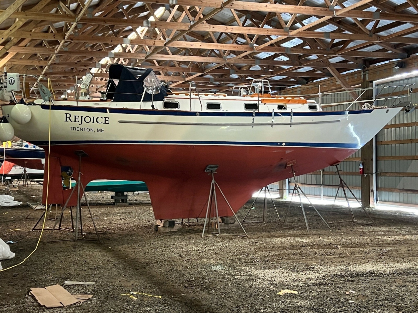 2000 Pacific Seacraft 37