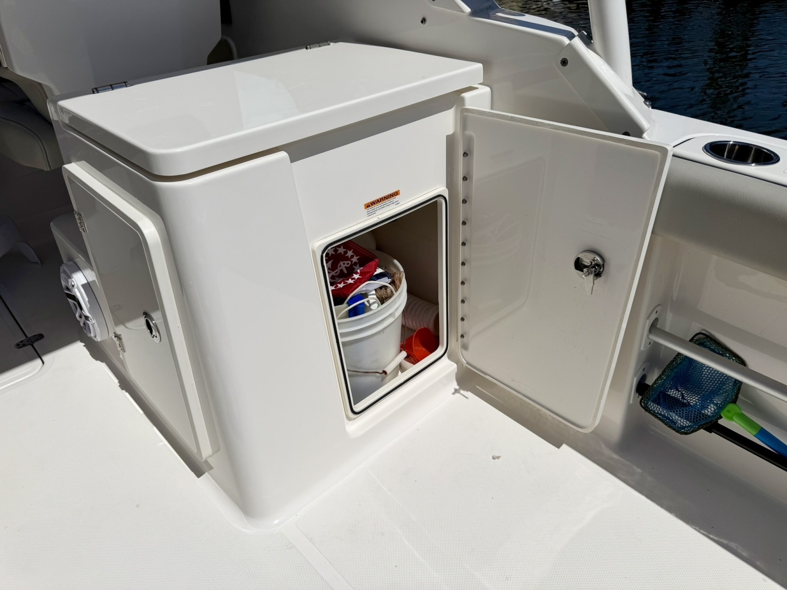 2022 Pursuit DC 266 Dual Console