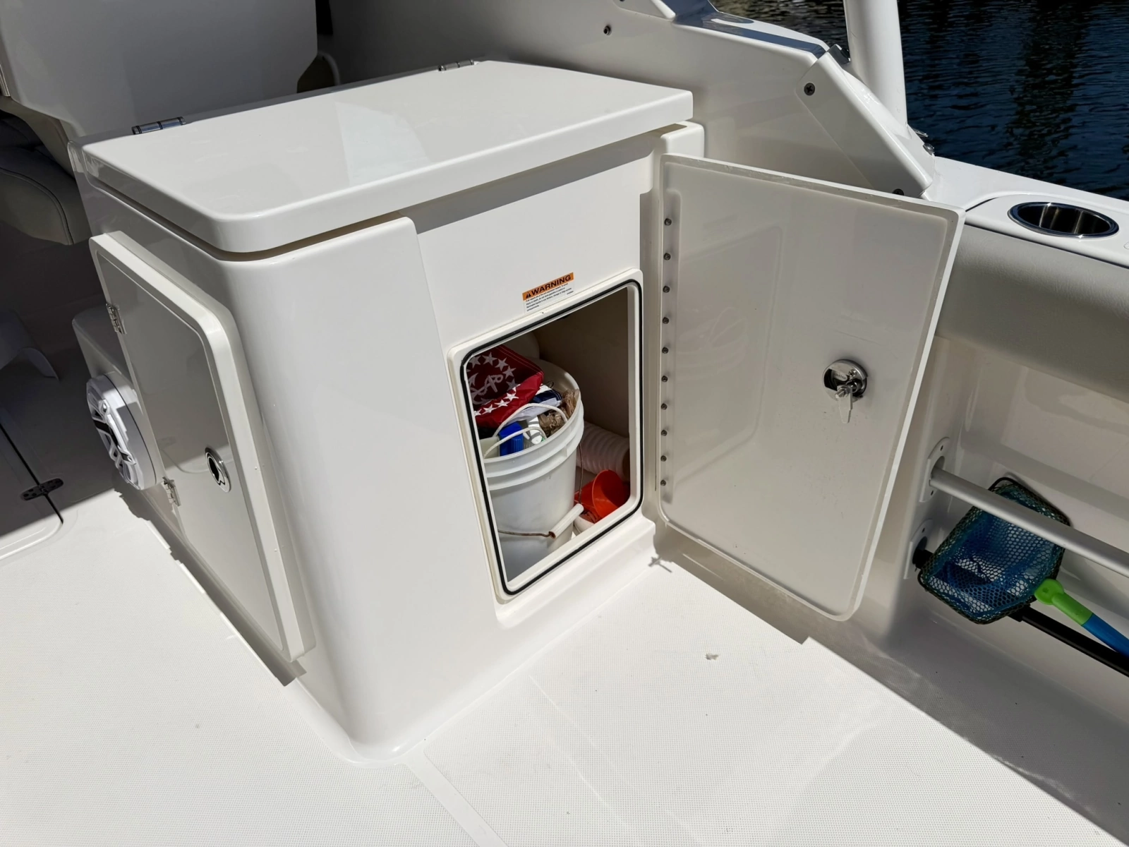 2022 Pursuit DC 266 Dual Console