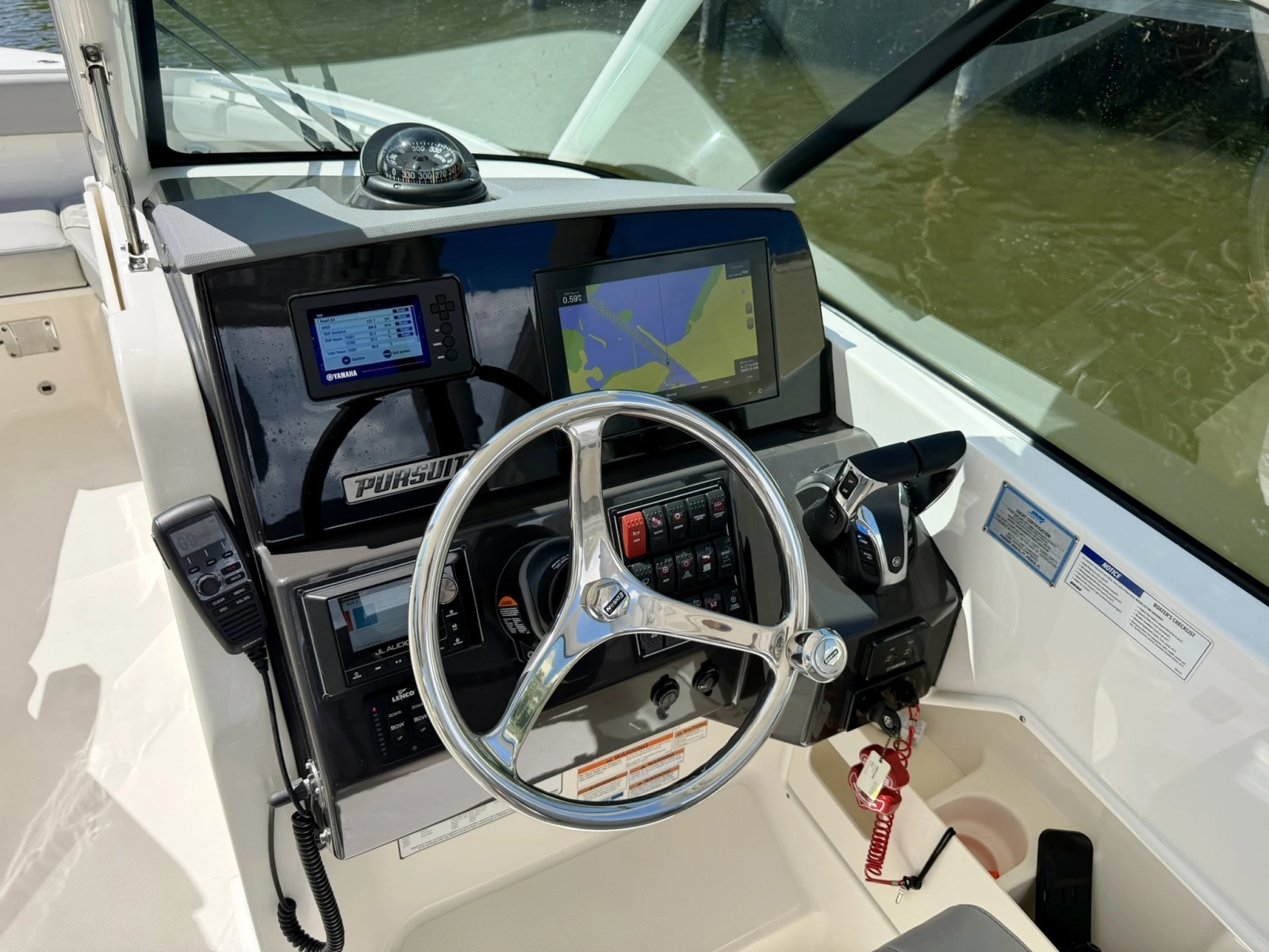 2022 Pursuit DC 266 Dual Console