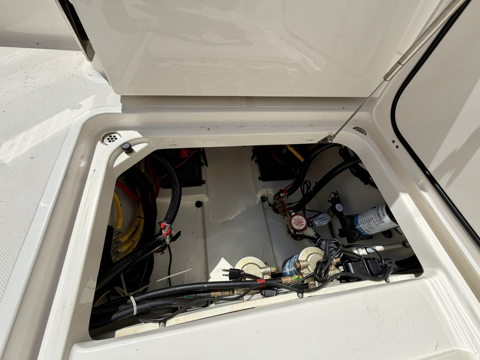 2022 Pursuit DC 266 Dual Console