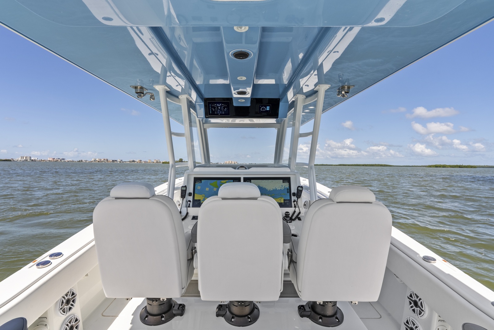 2026 Invincible 43 Open Fisherman