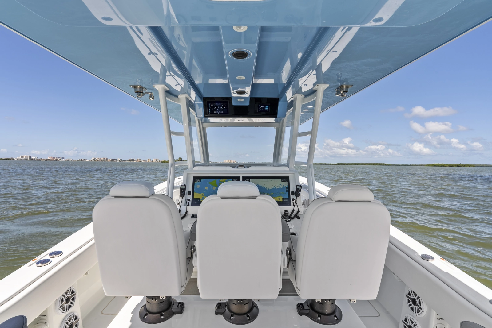 2026 Invincible 43 Open Fisherman