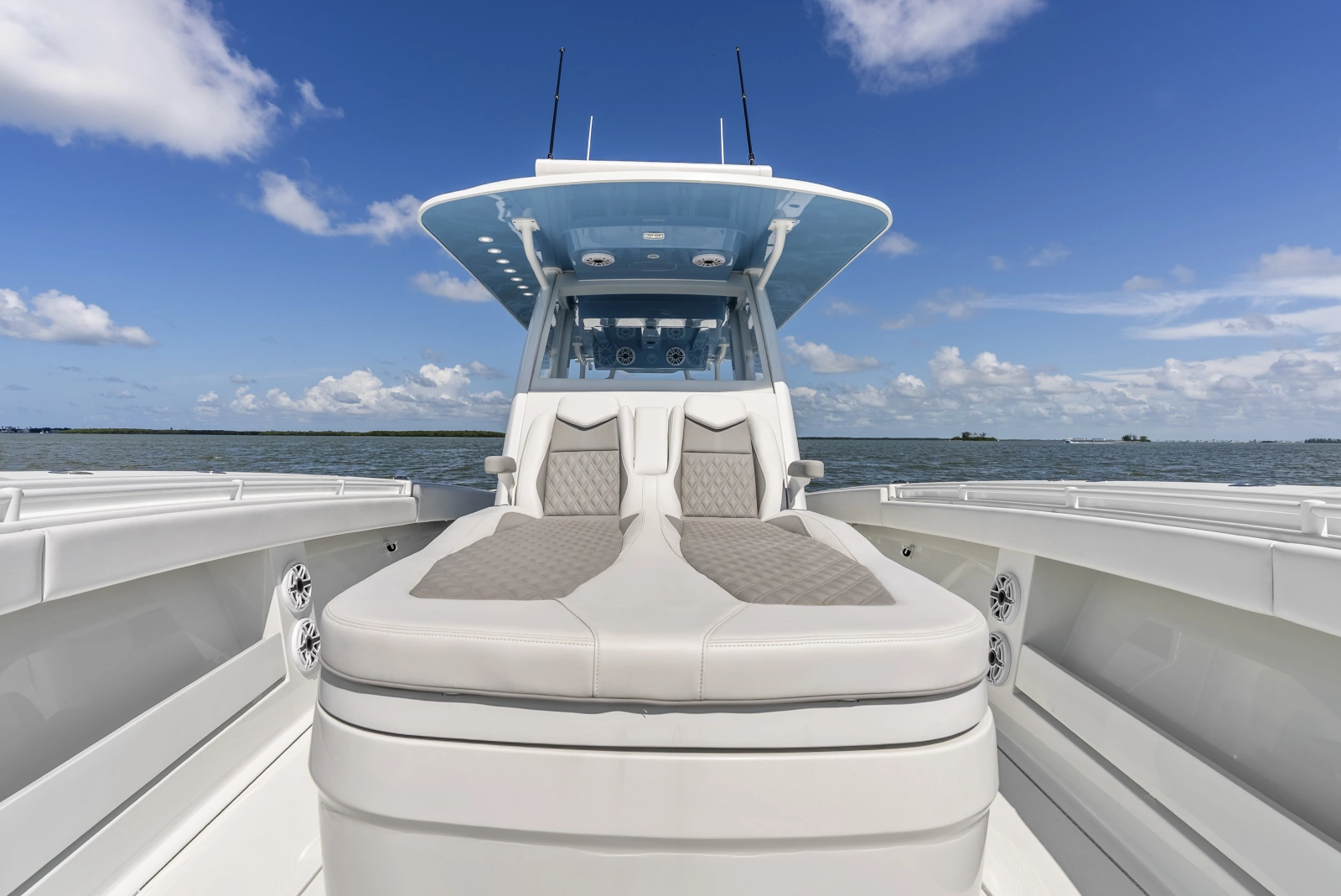 2026 Invincible 43 Open Fisherman