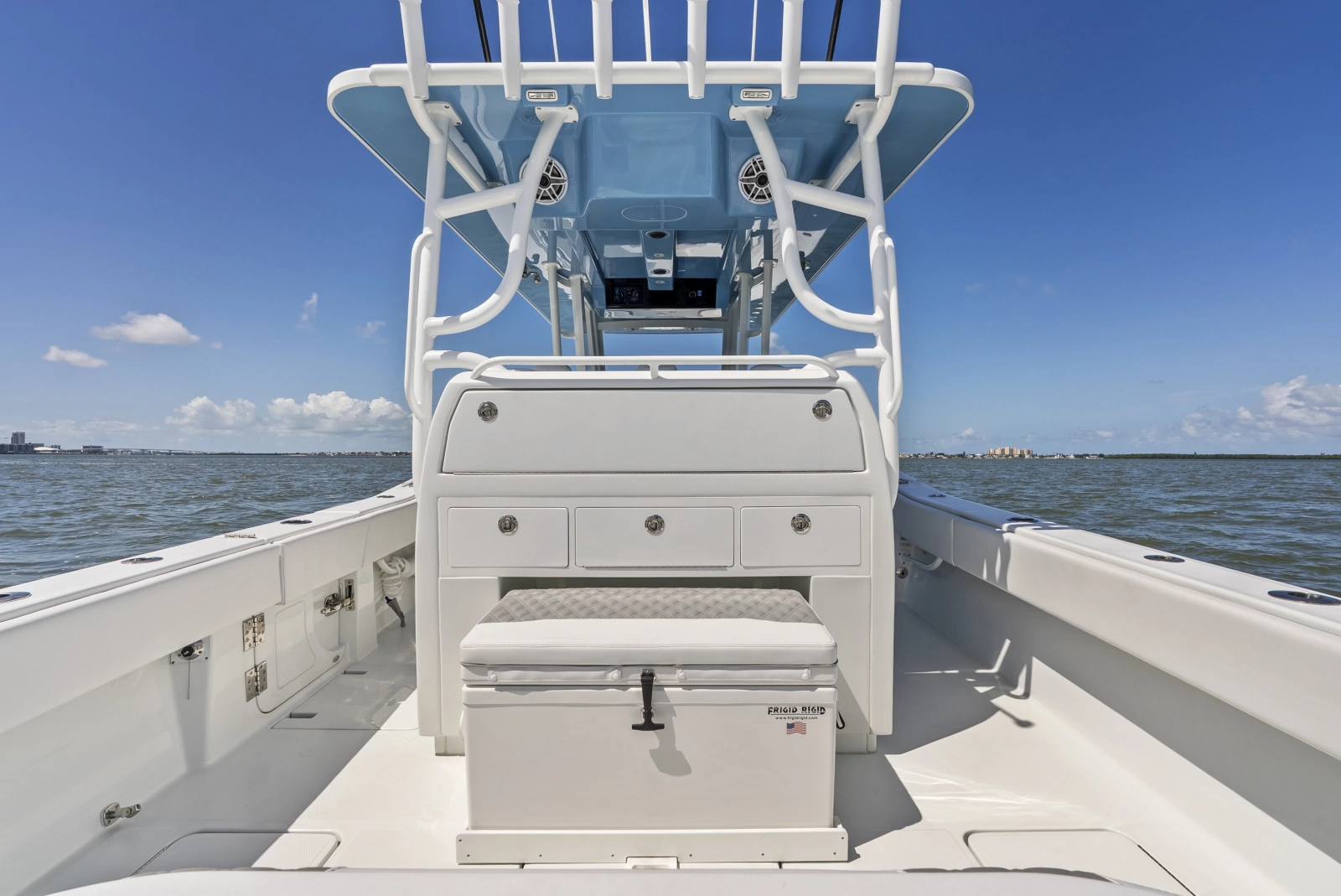 2026 Invincible 43 Open Fisherman