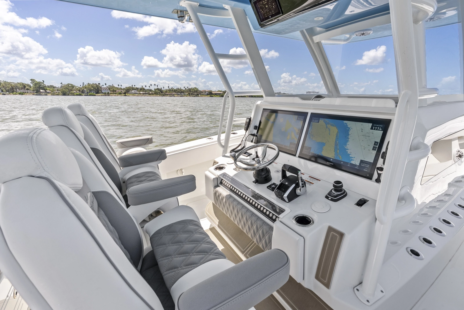 2026 Invincible 43 Open Fisherman
