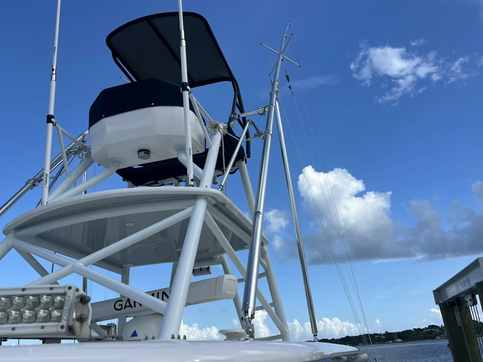 Contender 44 NAUTI GIRL - Tower