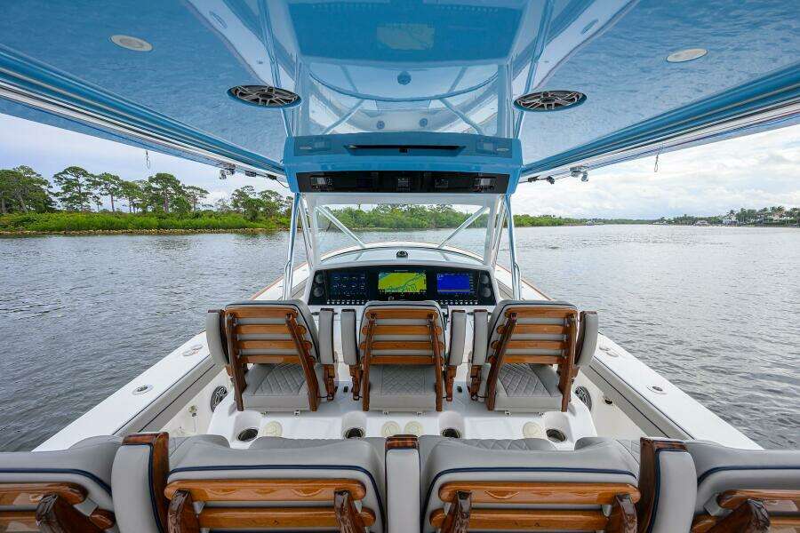 Helm Seating