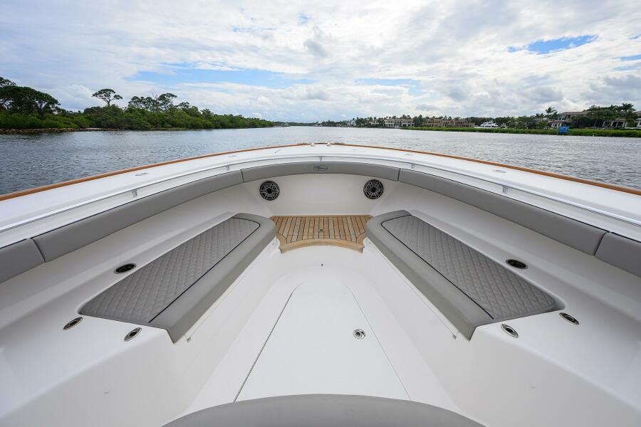 Bow Seating