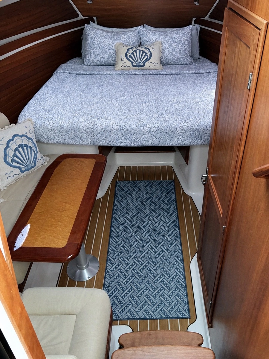 Fwd Cabin