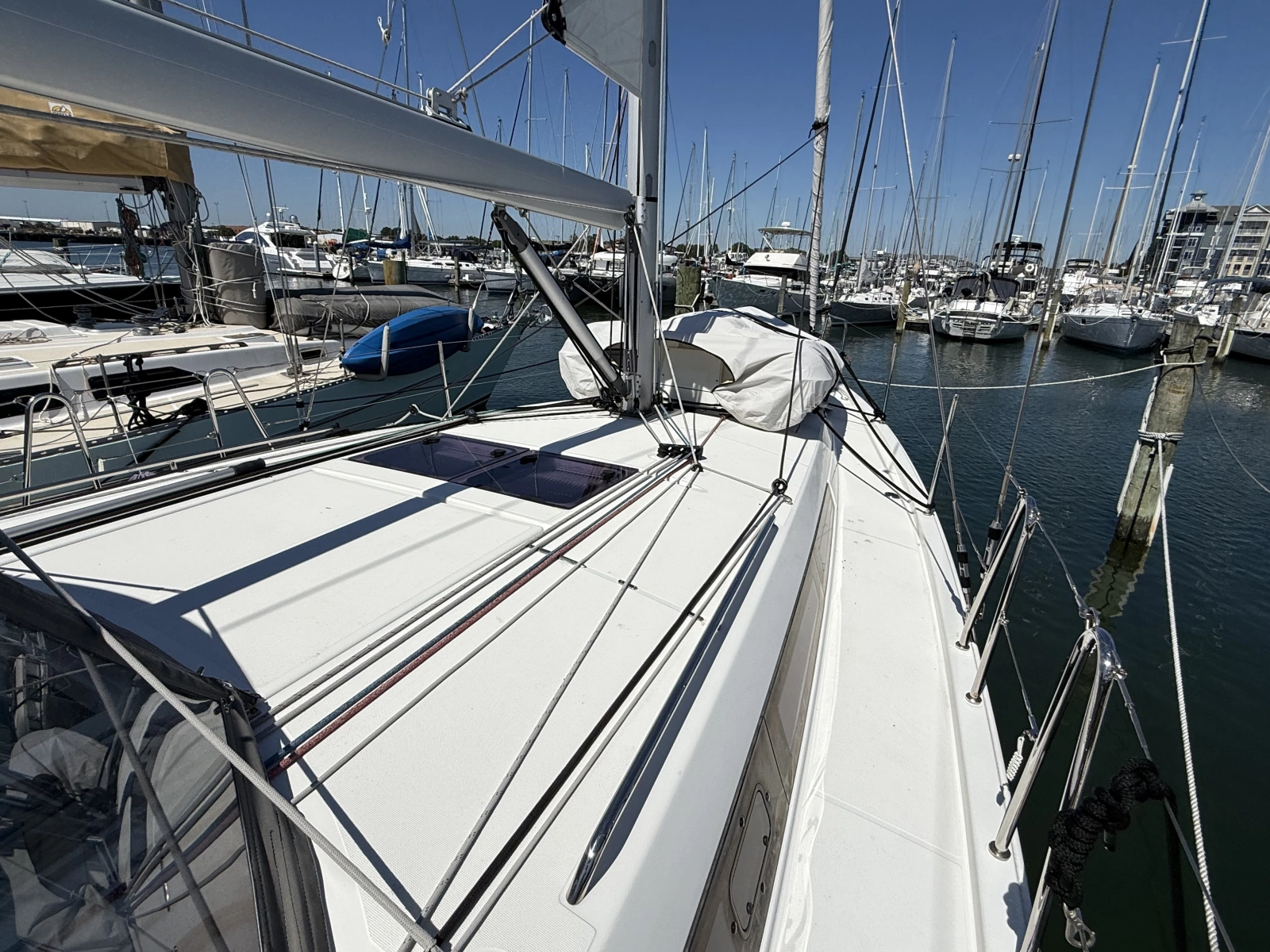 2023 Jeanneau 
