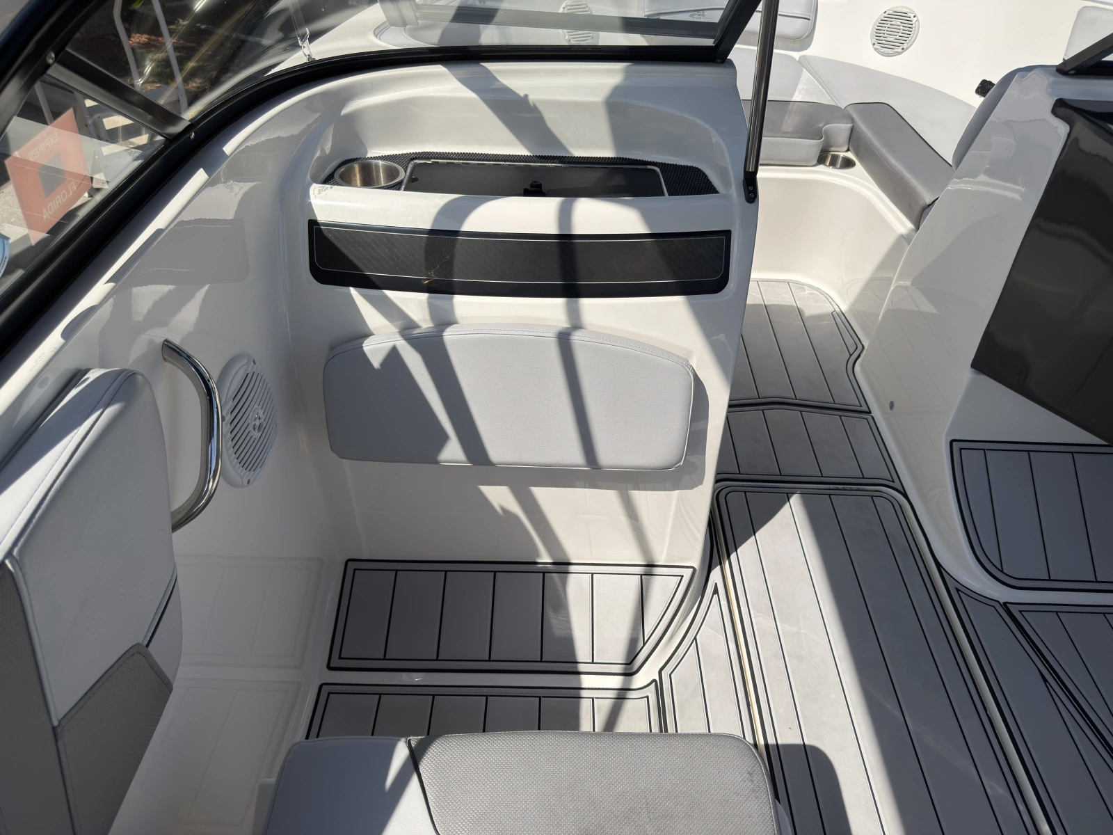 20ft Jeanneau Yacht For Sale