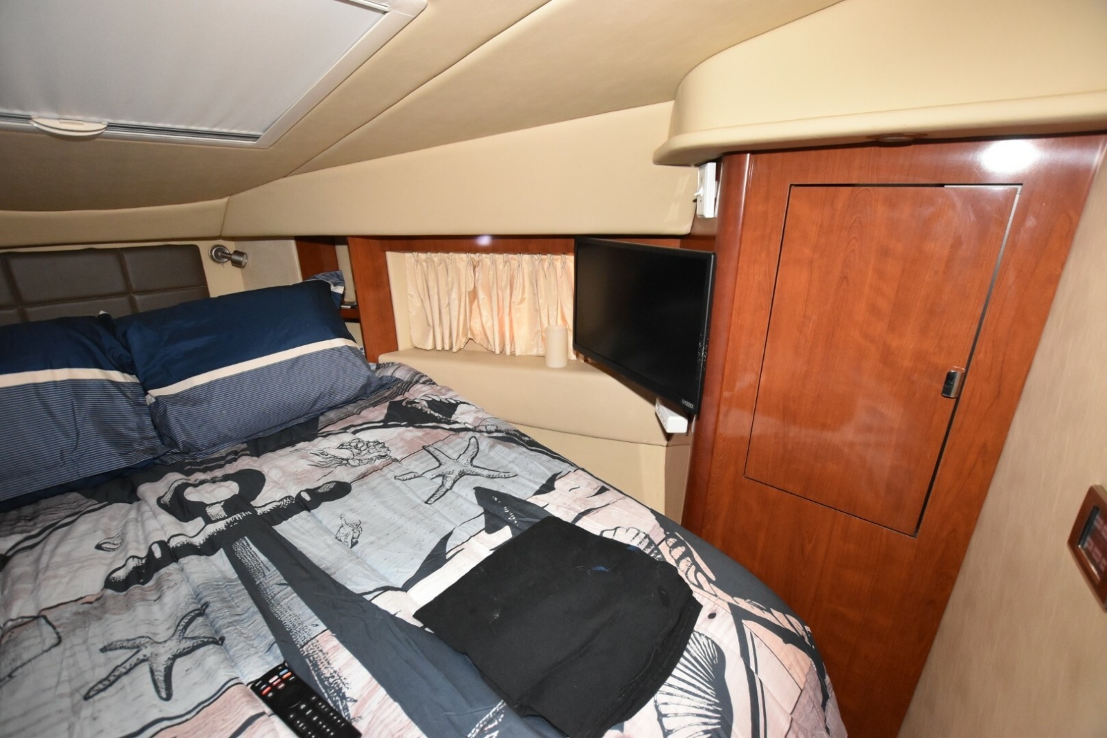 2007 Sea Ray 36 Sedan Bridge — Sugar Shack