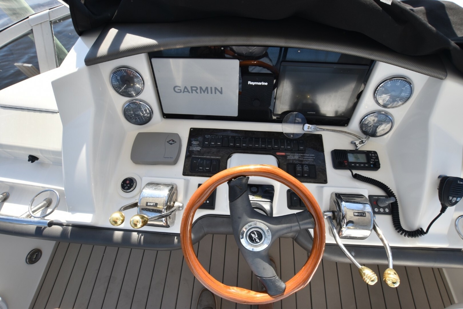 2007 Sea Ray 36 Sedan Bridge — Sugar Shack