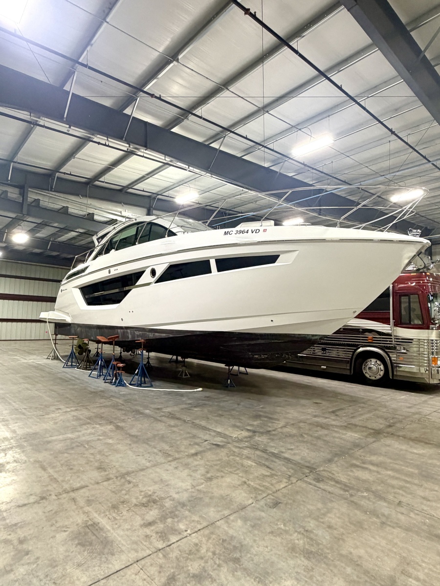 2022 Cruisers 50 Cantius