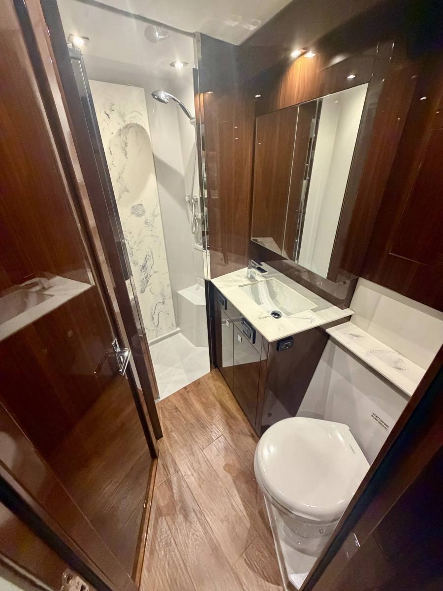 2022 Cruisers 50 Cantius
