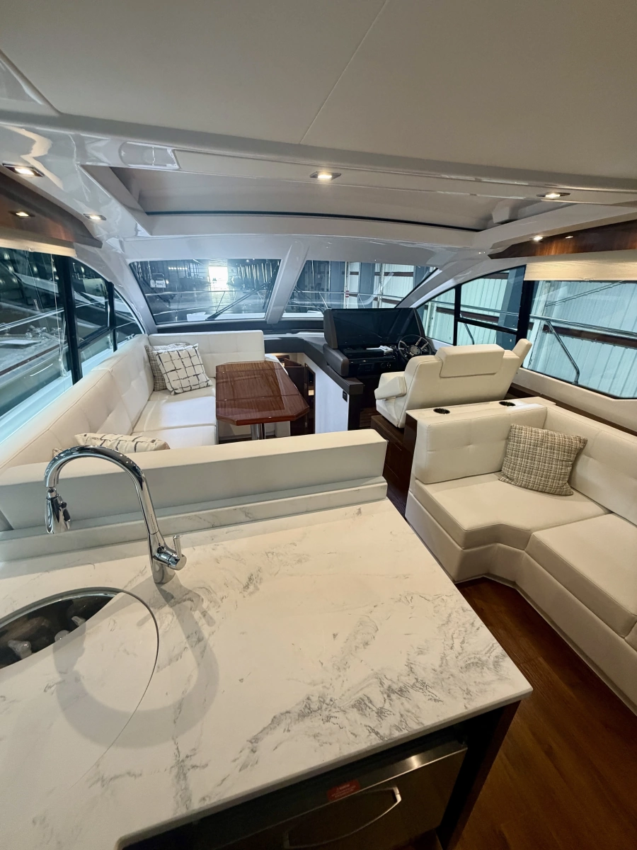 2022 Cruisers 50 Cantius