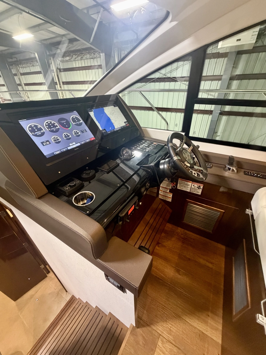 2022 Cruisers 50 Cantius