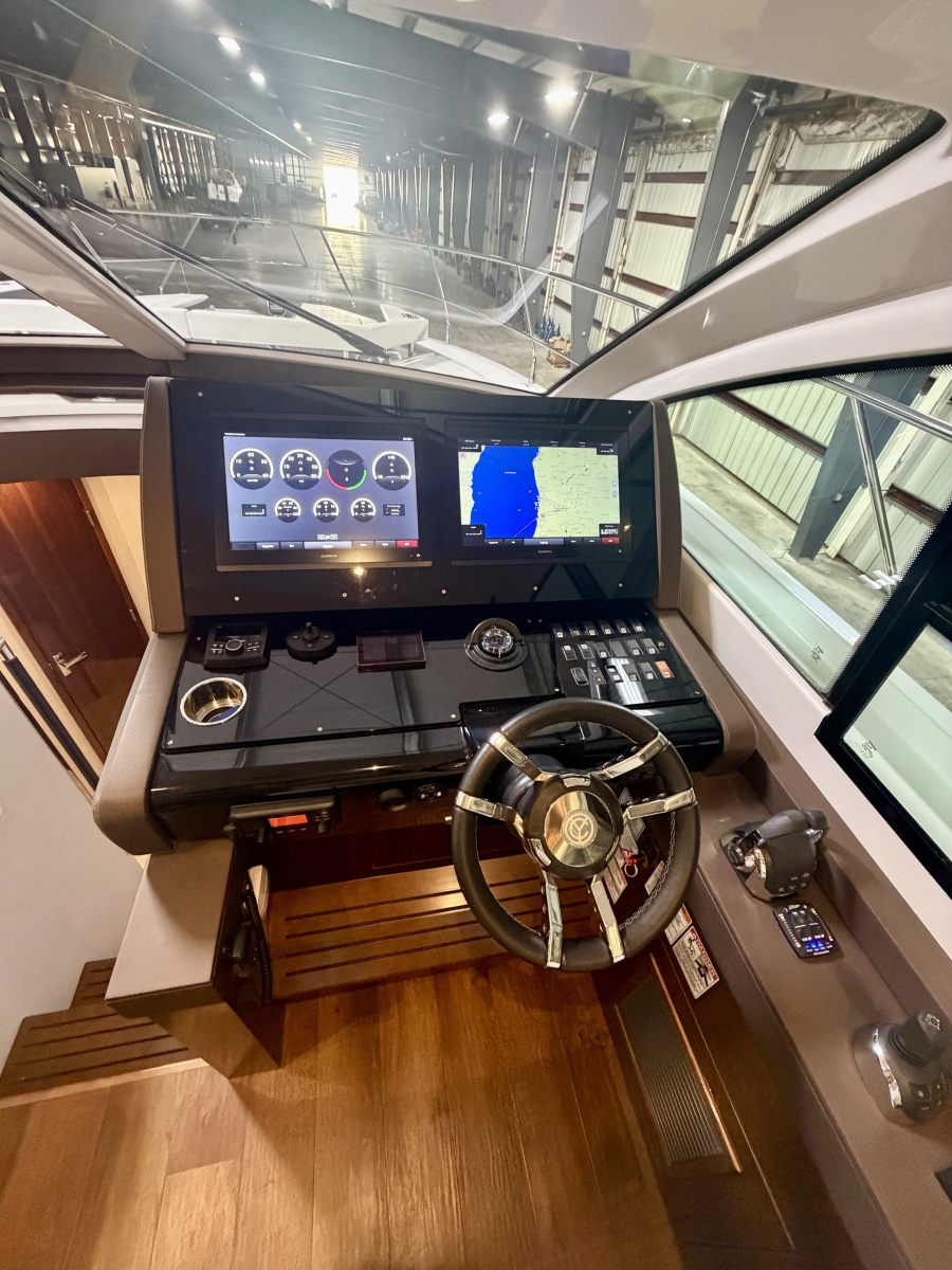 2022 Cruisers 50 Cantius