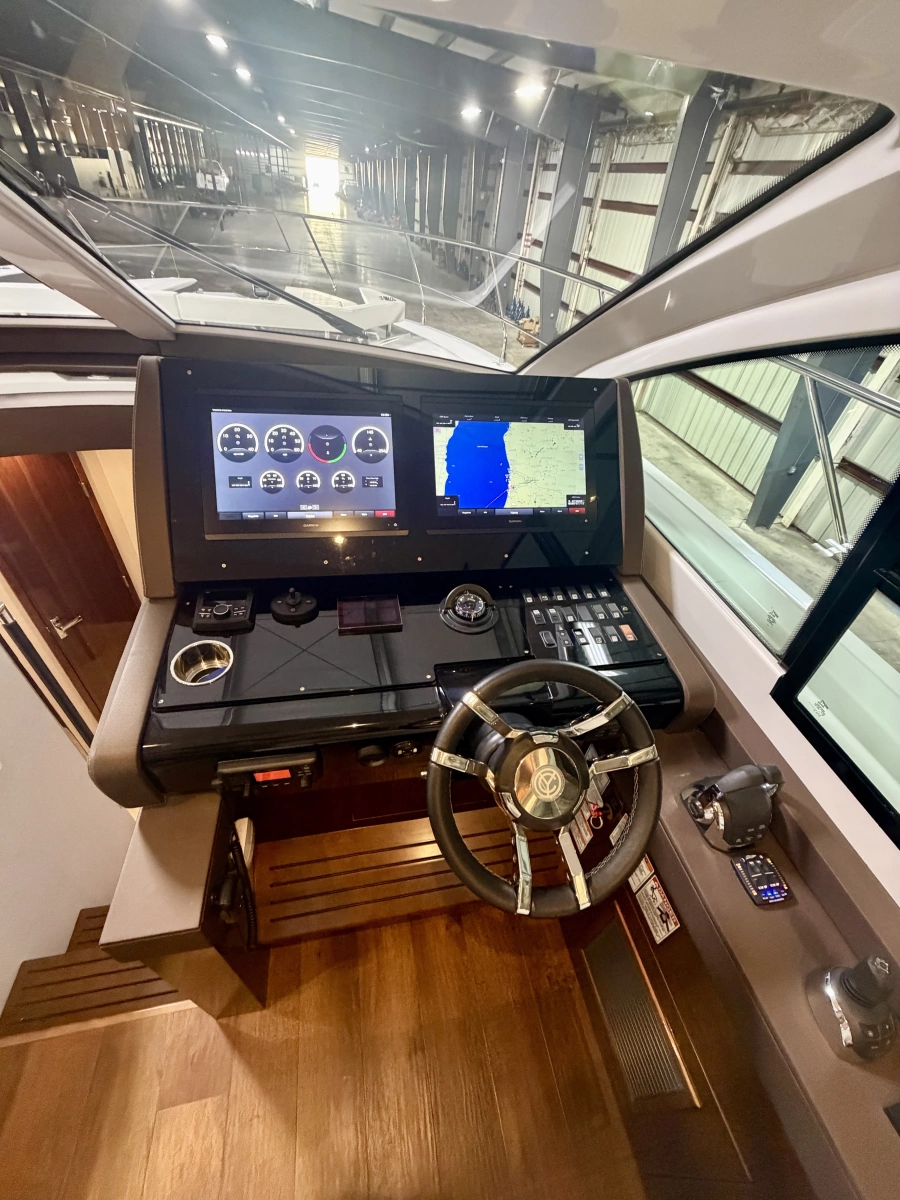 2022 Cruisers 50 Cantius