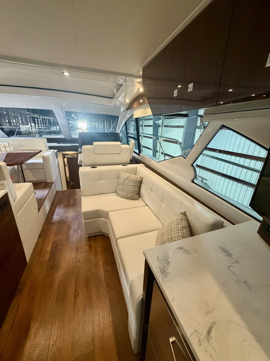 2022 Cruisers 50 Cantius