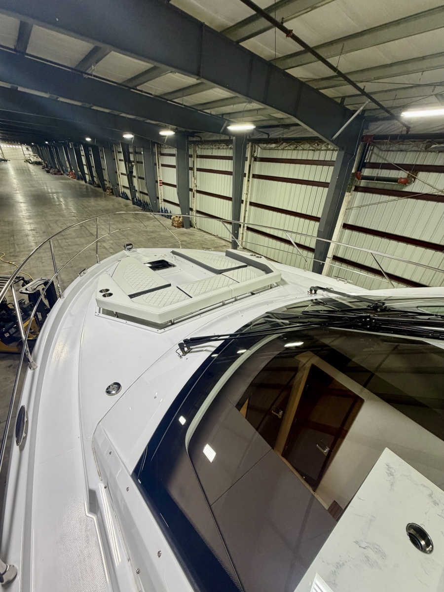 2022 Cruisers 50 Cantius