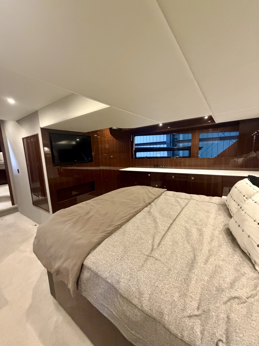 2022 Cruisers 50 Cantius