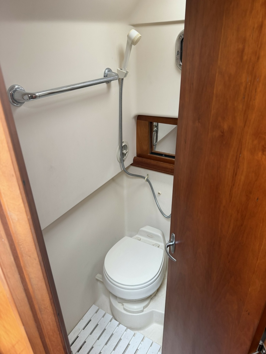 2006 Mainship Pilot 34