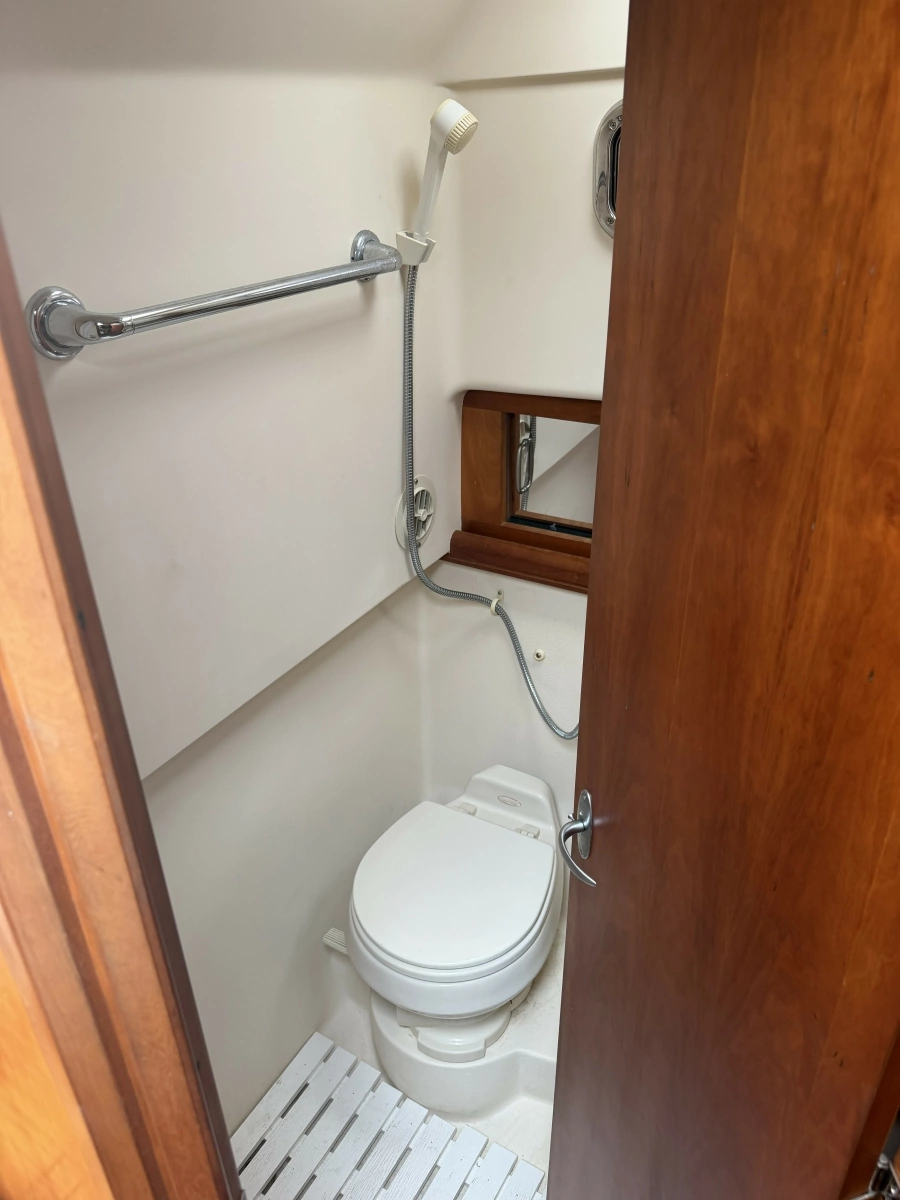 2006 Mainship Pilot 34