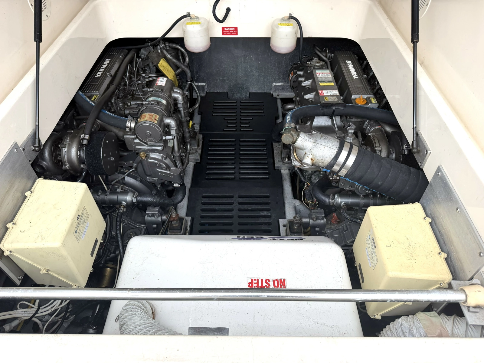 2006 Mainship Pilot 34