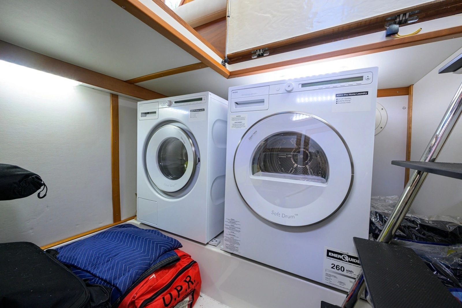 2018 Sabre 45 Salon Express