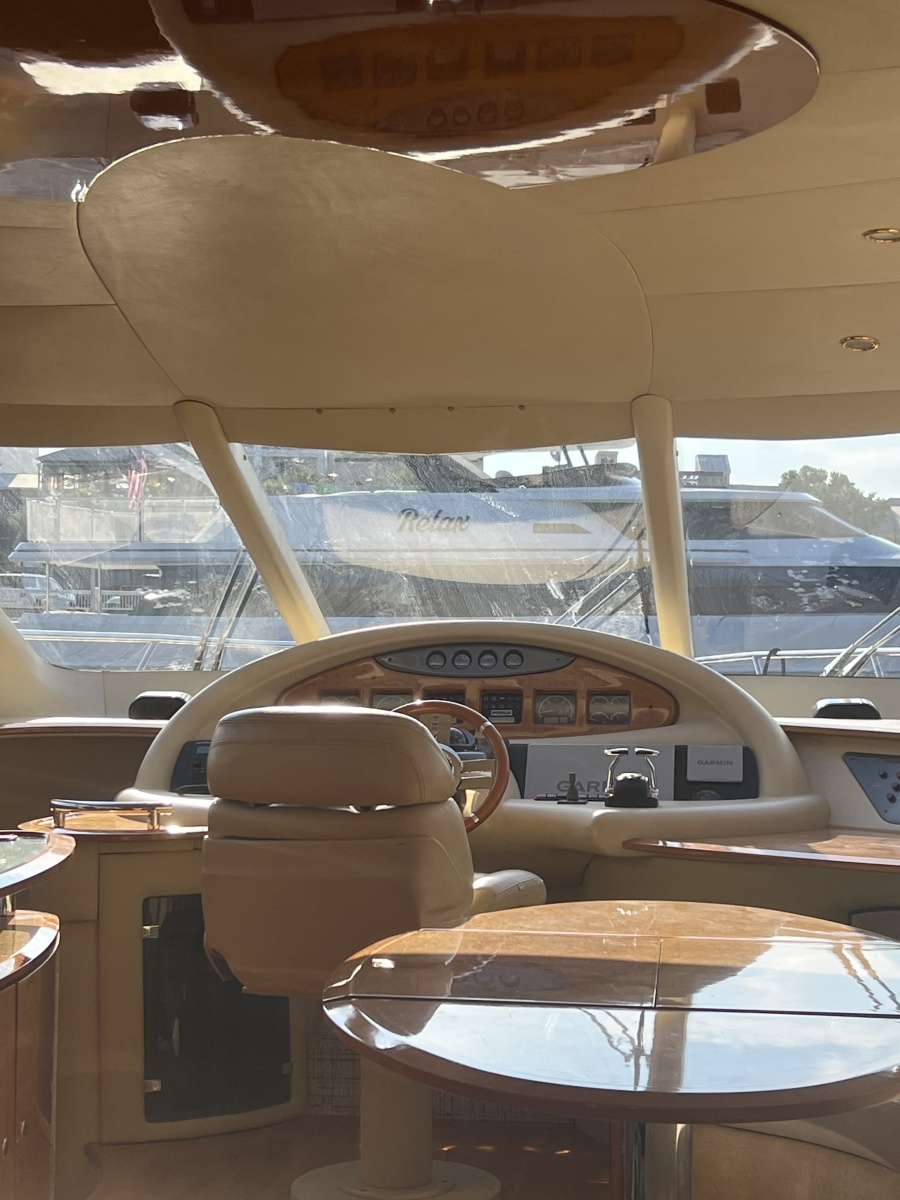 2006 Azimut 55E